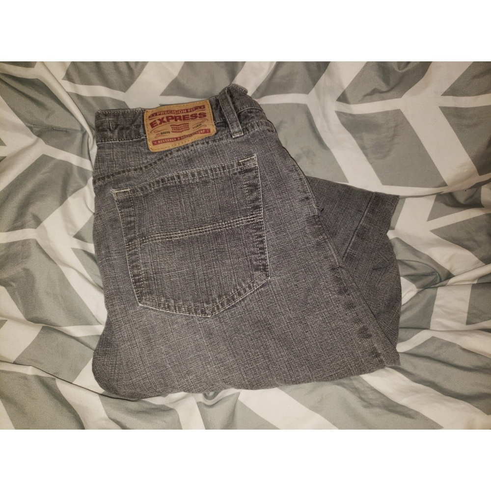 32×32 Express Gray Jean's 👖